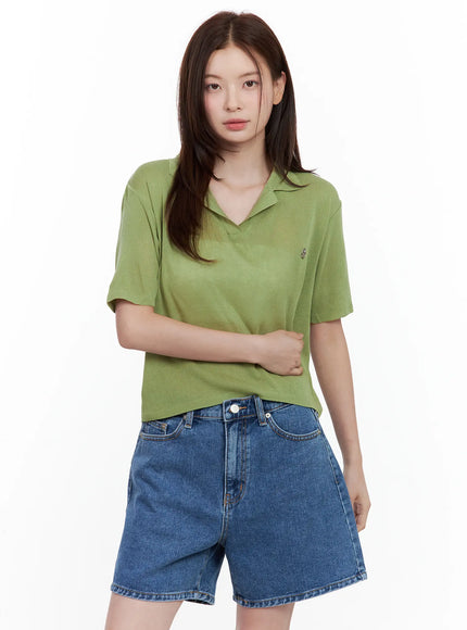 lightweight-mesh-collared-top / Green