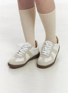 classic-unisex-sneakers-cn527 / Light beige