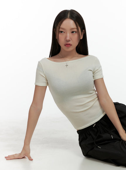 basic-boat-neck-tee-ol401 / Light beige