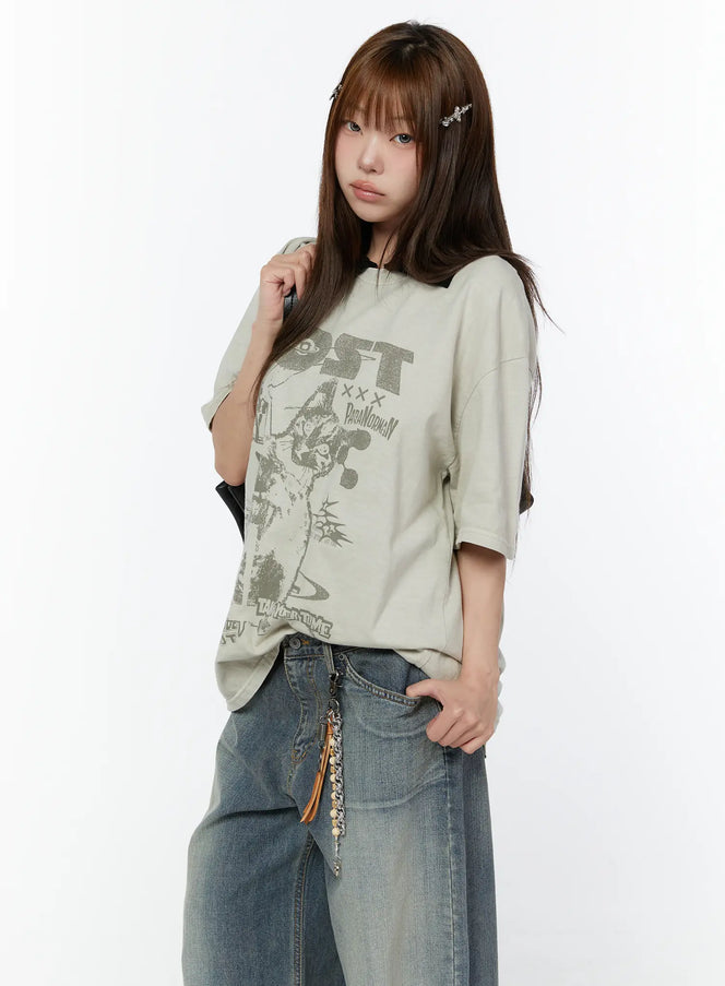 oversized-graphic-print-tee-cy518 / Light beige
