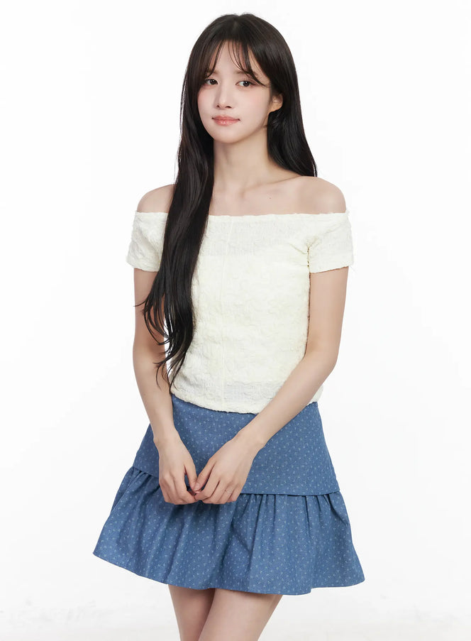 lace-off-shoulder-top-cm527 / Light beige