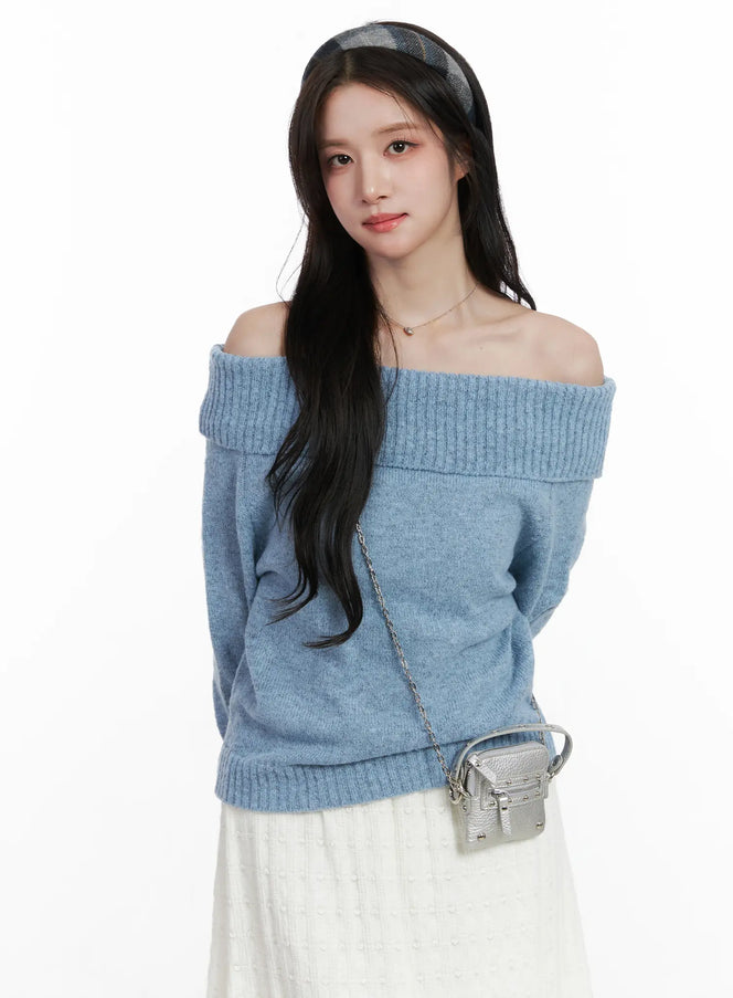 off-shoulder-knit-sweater-cn526 / Light blue