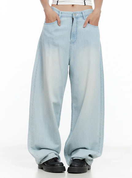 yihyun-light-blue-baggy-jeans-cl508 / Light blue