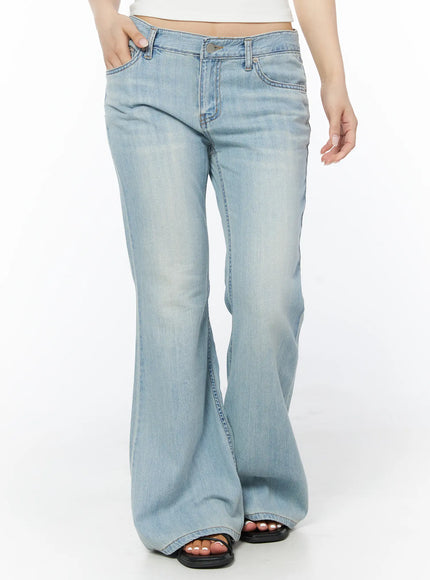 nomi-washed-bootcut-jeans-cd805 / Light blue