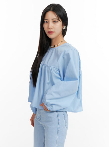 solid-round-neck-long-sleeve-blouse-of420 / Light blue