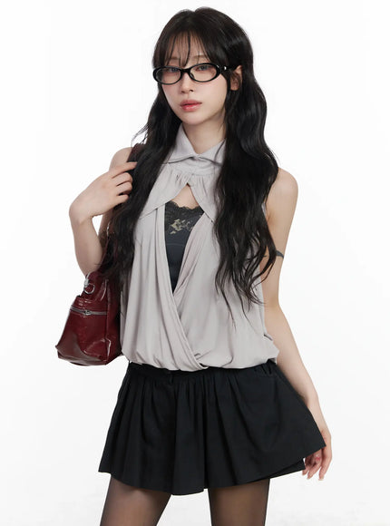 chic-drape-collar-sleeveless-top-cj526 / Light gray