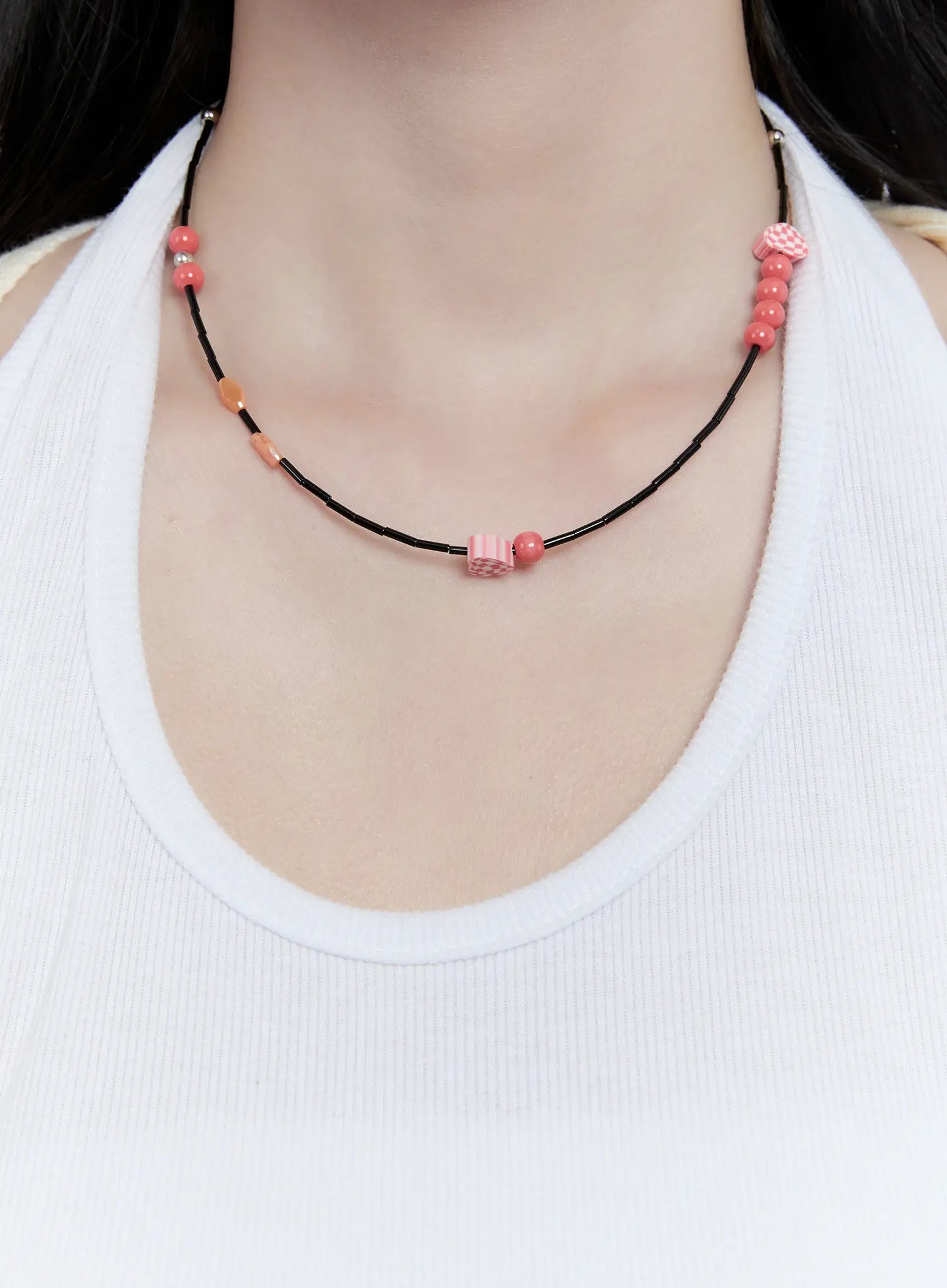 red-bead-accent-necklace-cc0608 / Red