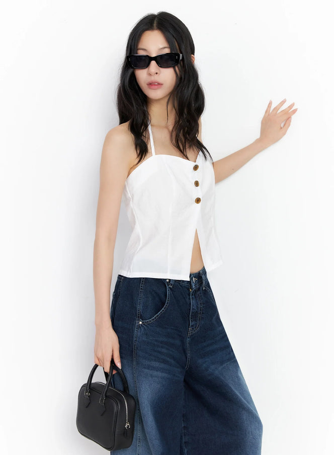 buttoned-halter-neck-top-ig508 / White