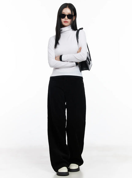 contrast-cuff-turtleneck-long-sleeve-top-cj520 / White