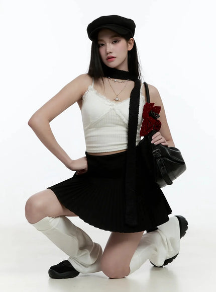 lace-trim-sleeveless-top-io527 / White