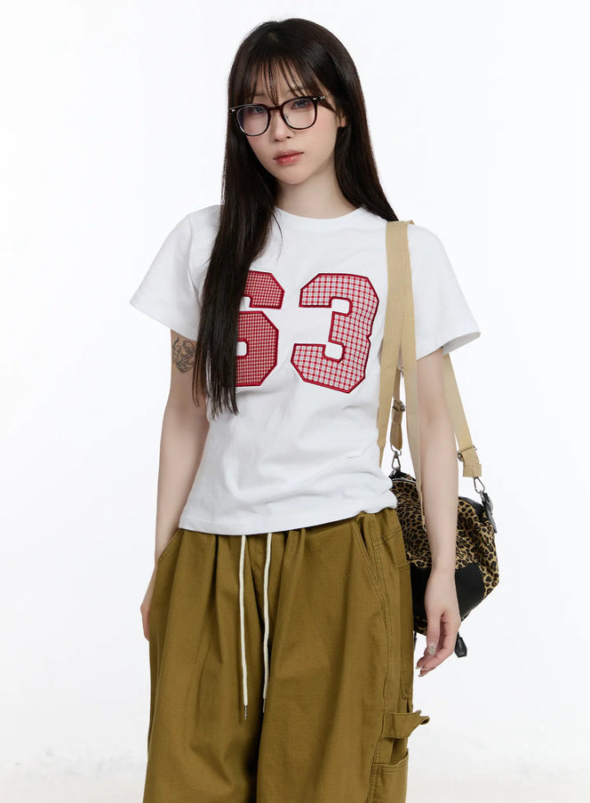 gingham-63-graphic-tee-ca501 / White
