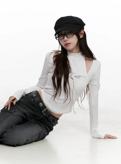 ribbon-turtleneck-cutout-top-in514 / White