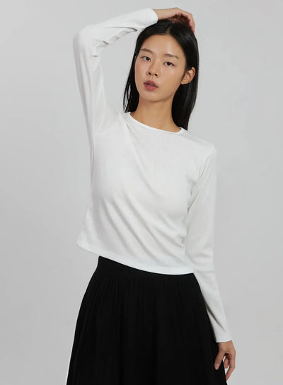 round-ribbed-long-sleeve-top-ij508 / White