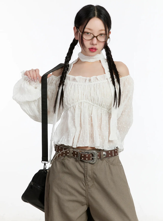off-shoulder-lace-ruffle-blouse-cm511 / White