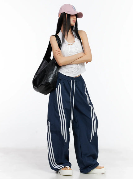 lace-ribbon-halter-top-cl529 / White