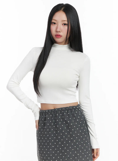 basic-mock-neck-long-sleeve-crop-top-cd529 / White