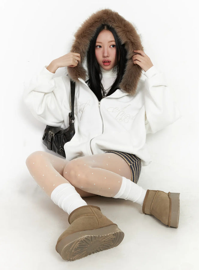 oversized-fleece-faux-fur-zip-up-hoodie-cd529 / White