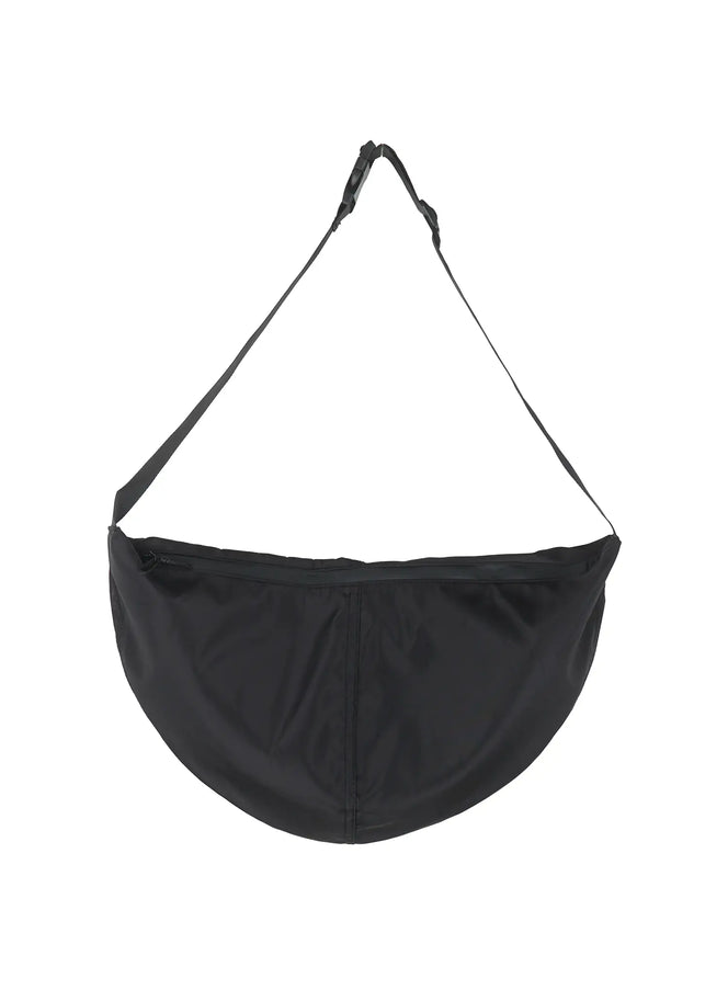 mens-half-moon-crossbody-bag-il504 / Black