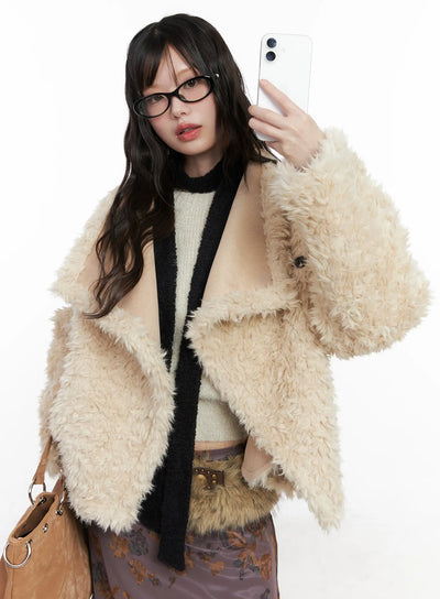 oversized-faux-fur-jacket-cn510 / Beige