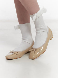 ribbon-gloss-ballet-flats-cy515 / Beige