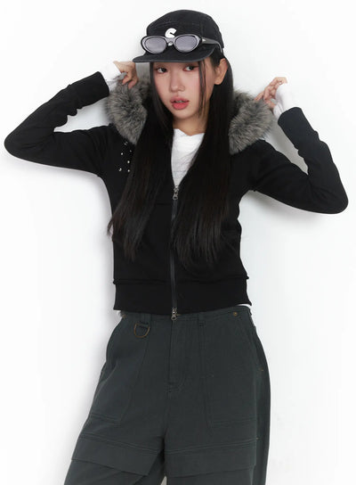 faux-fur-fleece-eyelet-crop-hoodie-cj514 / Black