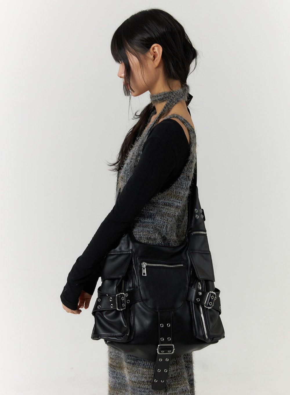 faux-leather-buckle-crossbody-bag-cf407 / Black
