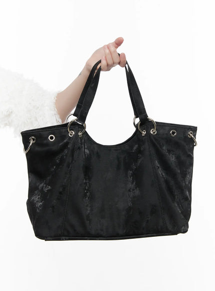 faux-leather-eyelet-tote-bag-cn511 / Black