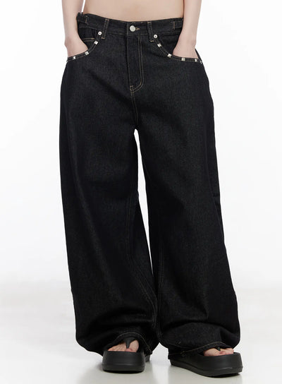 dulce-studded-wide-leg-jeans-cm526 / Black