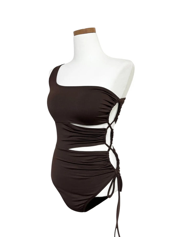 asymmetric-strappy-one-piece-swimsuit-iy514 / Brown