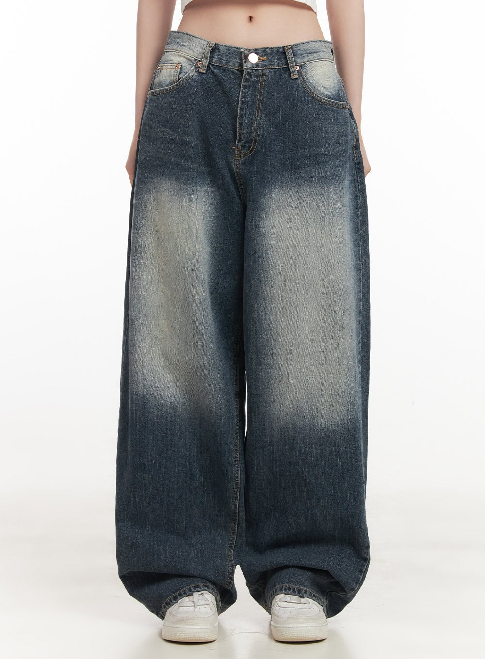 julie-washed-baggy-jeans-with-embroidered-detail-cf514 / Dark blue
