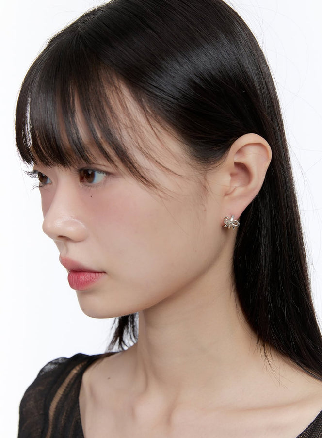 double-ribbon-earrings-ig406 / silver