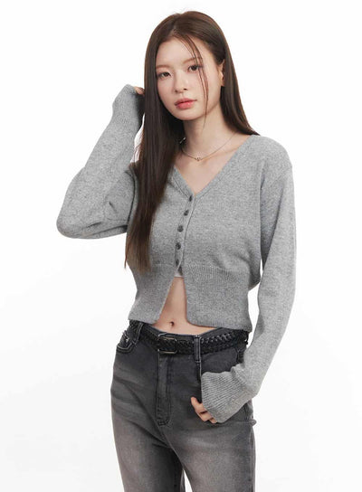buttoned-v-neck-cropped-cardigan-ca502 / Gray