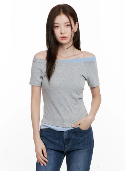 contrast-off-shoulder-short-sleeve-tee-cl524 / Gray