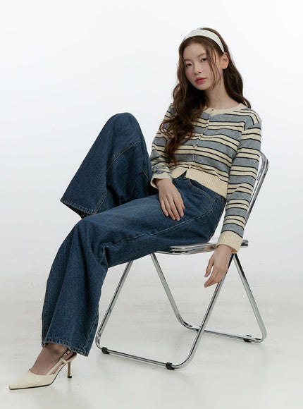 stripe-buttoned-crop-cardigan-cf503 / Gray