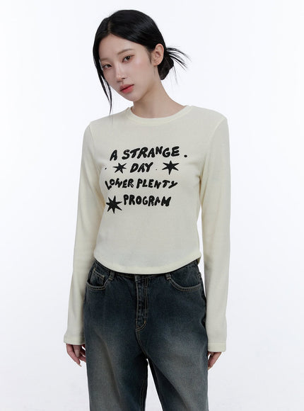 simple-lettering-long-sleeve-top-cd416 / Light beige