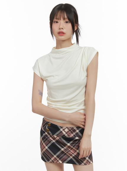 slimline-turtleneck-croptop-cs412 / Light beige