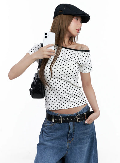 polka-dot-off-shoulder-top-cl510 / White