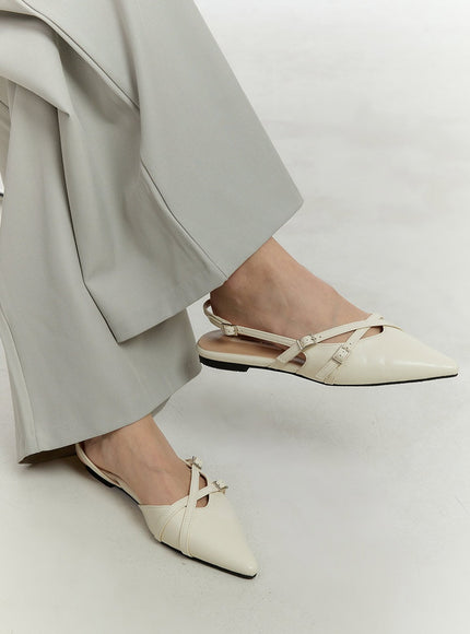 buckle-faux-leather-pointed-toe-heels-cf504 / Light beige