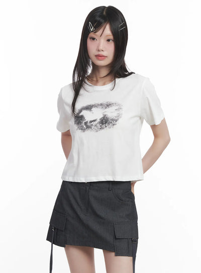 graphic-crop-t-shirt-cu520 / White