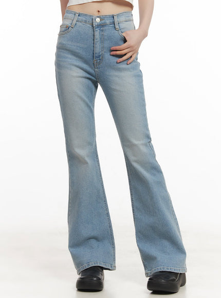 Jeanne Slim-Fit Bootcut Jeans CF519