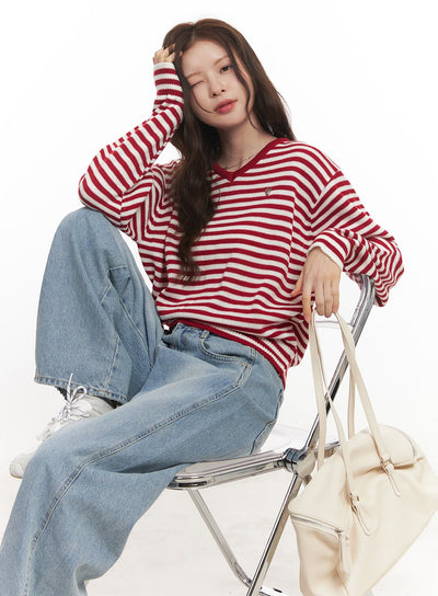 sweet-apple-stripe-v-neck-sweater-ca501 / Red