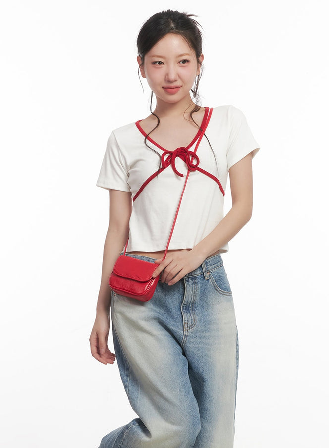 ribbon-v-neck-crop-top-ca530 / Red