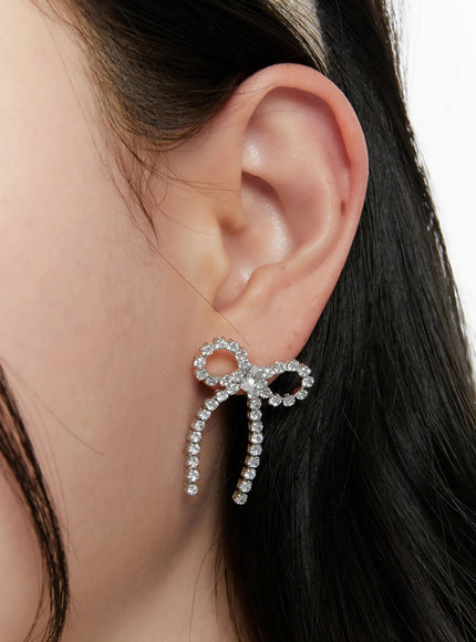 sparkling-ribbon-earrings-f502 / Silver