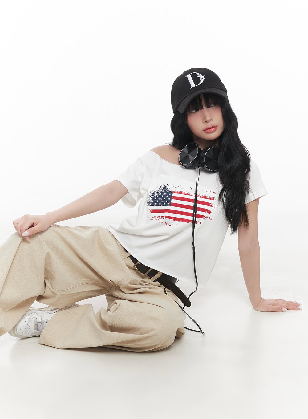 flag-graphic-off-shoulder-crop-tee-cy527 / White