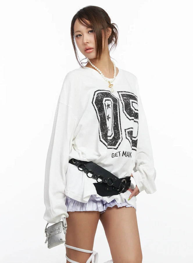 oversized-graphic-v-neck-long-sleeve-cf512 / White