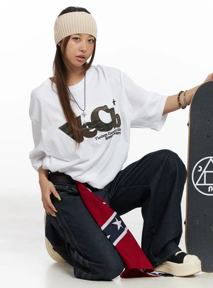 oversized-camo-graphic-tee-cm525 / White