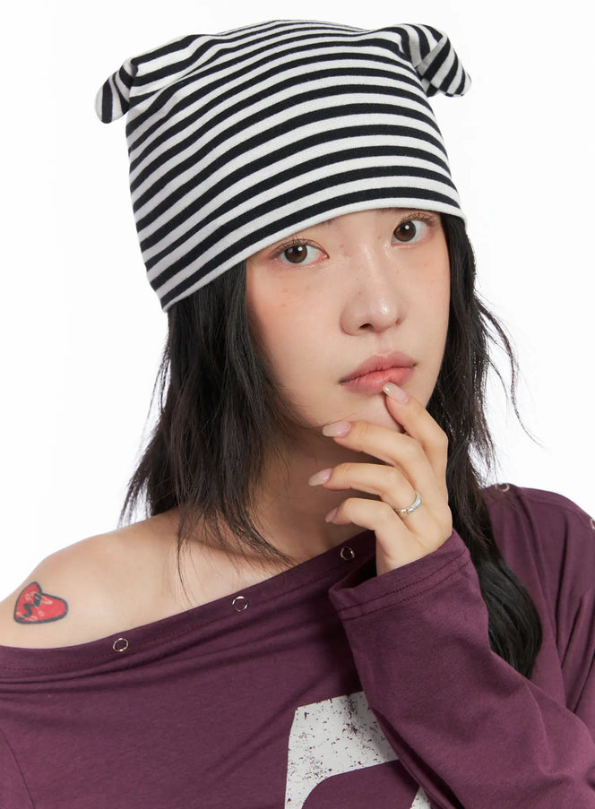 striped-cat-beanie-co507 / White