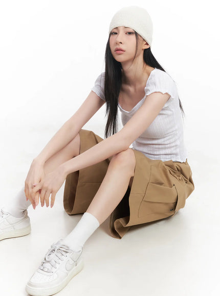 frill-v-neck-crop-tee-cu510 / White