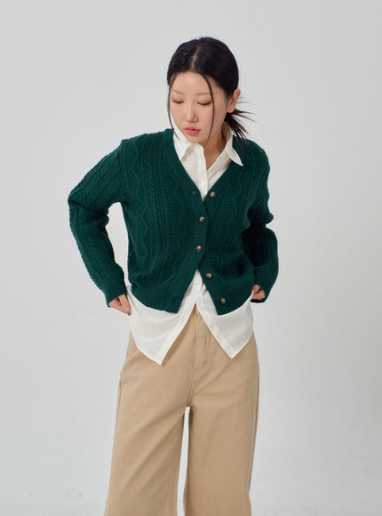 Cropped Knit Cardigan IM315