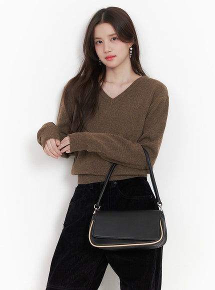 Two-Tone Trim Shoulder Bag CJ515